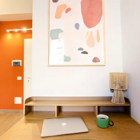 Apartment Luma - 2 Steps Metro - Duomo&linate Direct - Ac - Balcony Milan
